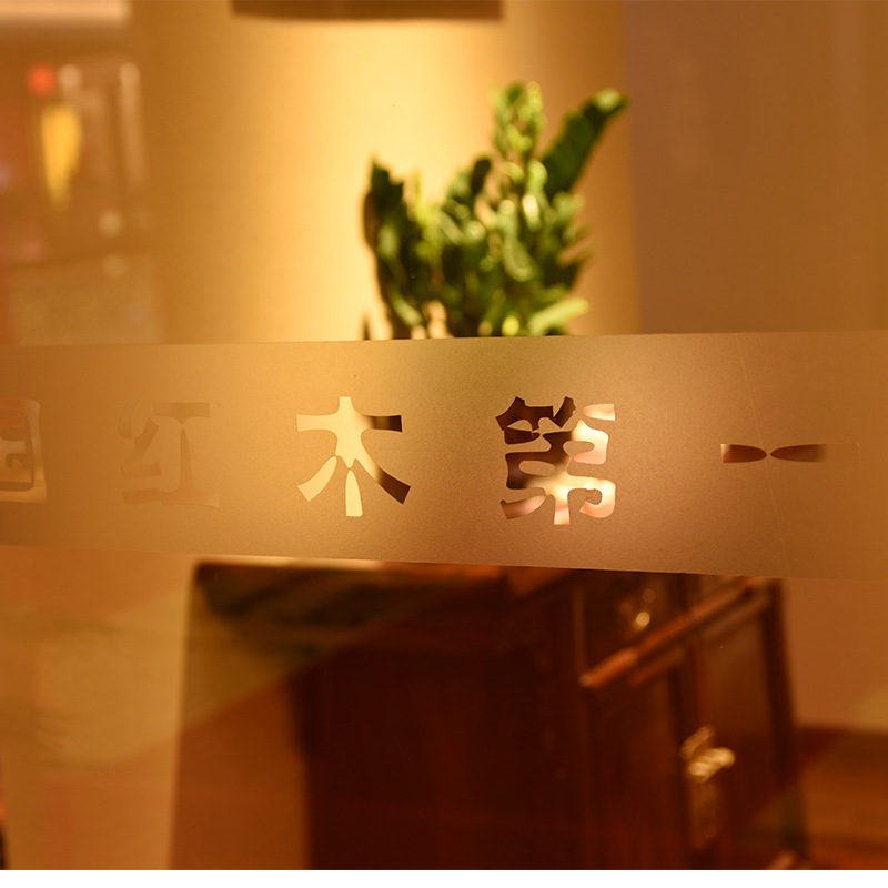 深圳超透貼定制、UV彩白彩、單透玻璃貼、超透效果異形雕刻磨砂貼、靜電貼打印